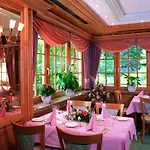 Schwarzwaldhotel Klumpp Hotel