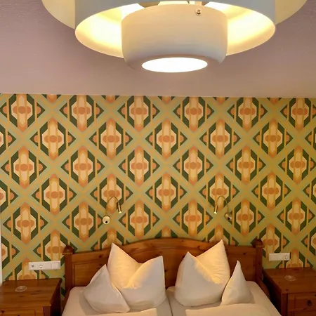 Schwarzwaldhotel Klumpp ホテル 3*