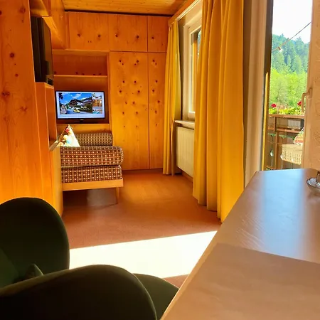 ホテル Schwarzwaldhotel Klumpp 3*