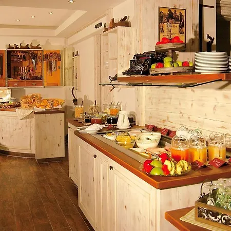 Schwarzwaldhotel Klumpp Szálloda Schonmunzach